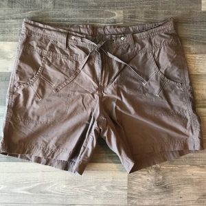 Like New Women’s Columbia Shorts